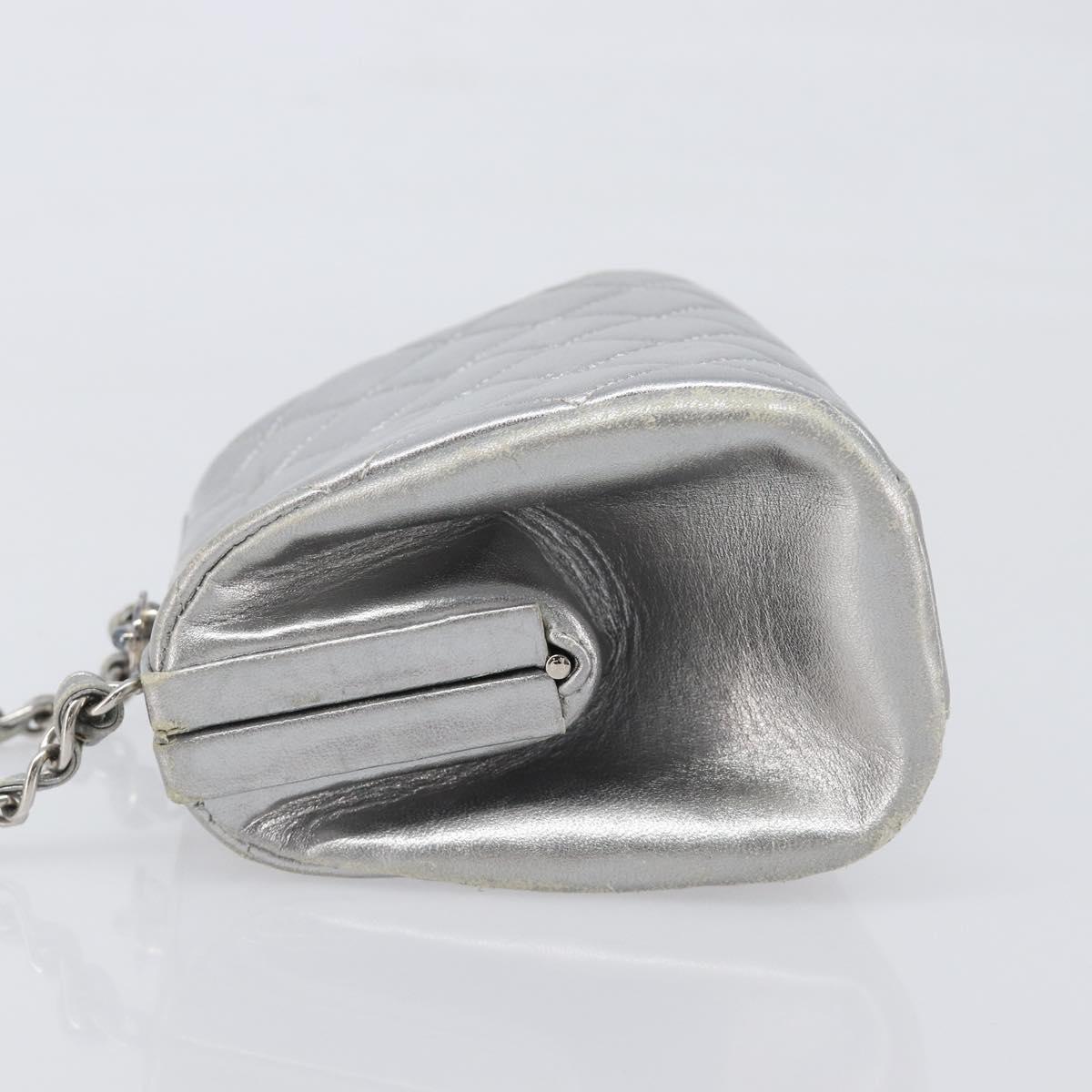 CHANEL Chain Shoulder Pouch Matelasse Leather Silver CC Auth 197202A