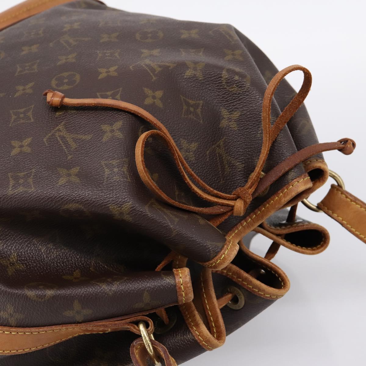 LOUIS VUITTON Monogram Noe Shoulder Bag M42224 LV Auth 197457