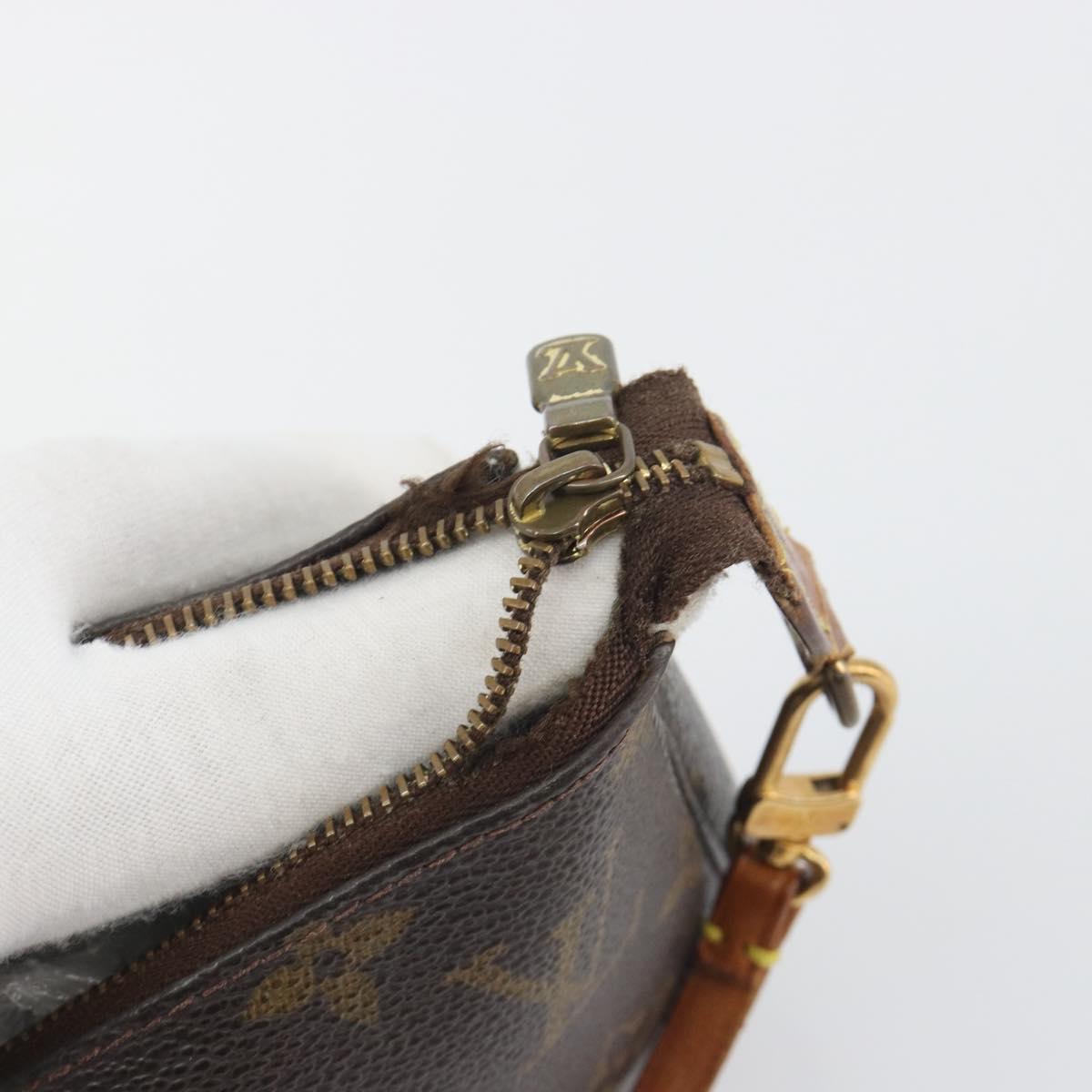 LOUIS VUITTON Monogram Pochette Accessoires Pouch M51980 LV Auth 197556