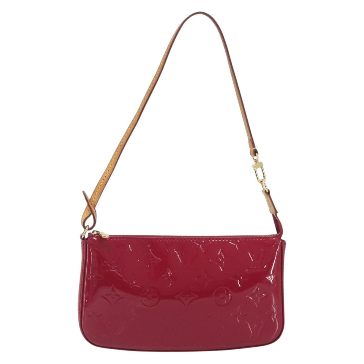 LOUIS VUITTON Vernis Pochette Accessoires Rose Andian M91574 Auth 197577A