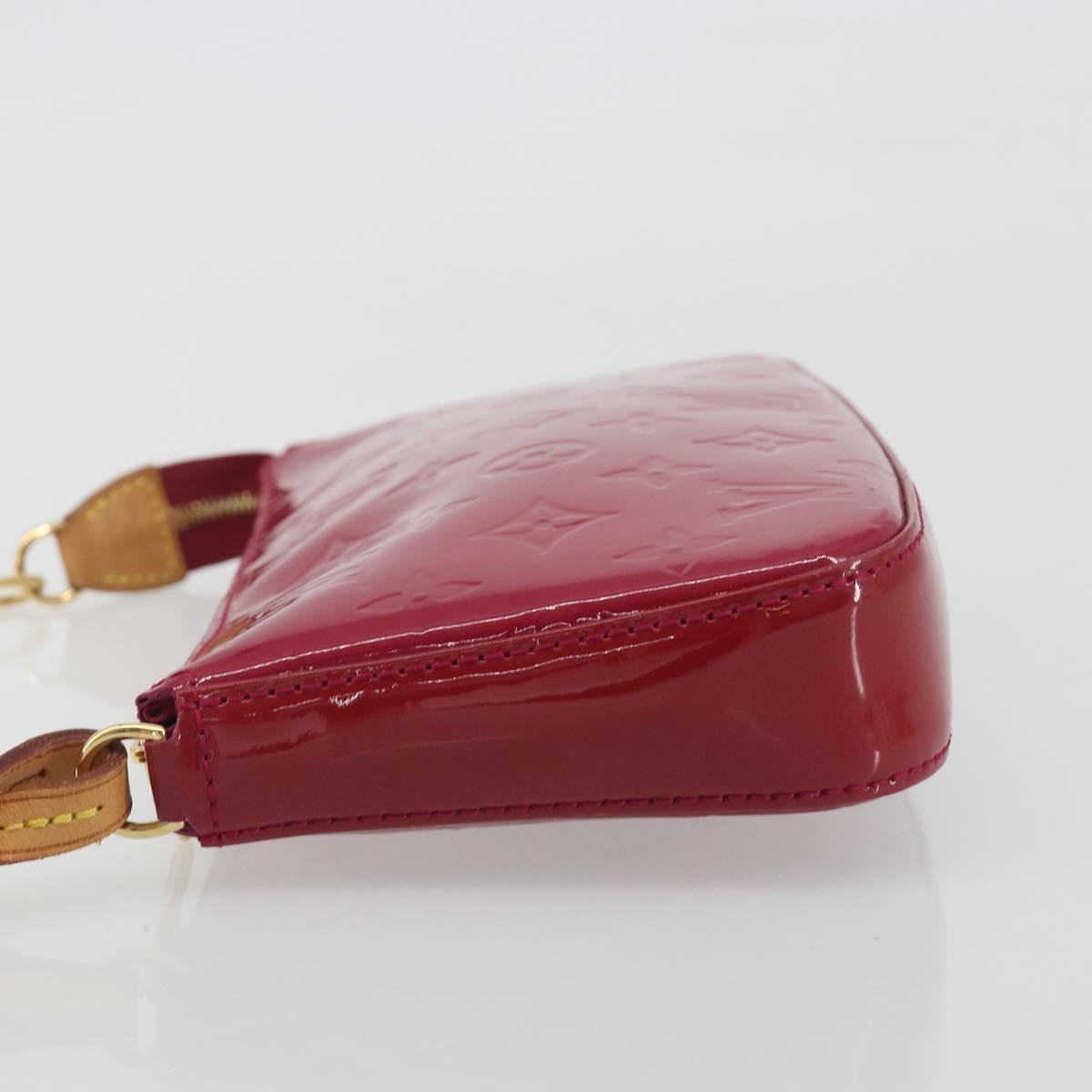 LOUIS VUITTON Vernis Pochette Accessoires Rose Andian M91574 Auth 197577A