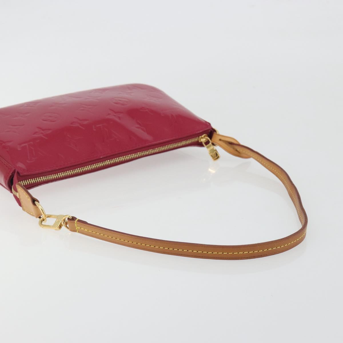 LOUIS VUITTON Vernis Pochette Accessoires Rose Andian M91574 Auth 197577A