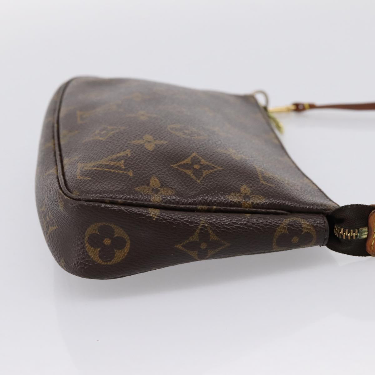 LOUIS VUITTON Monogram Pochette Accessoires Pouch M51980 LV Auth 197579