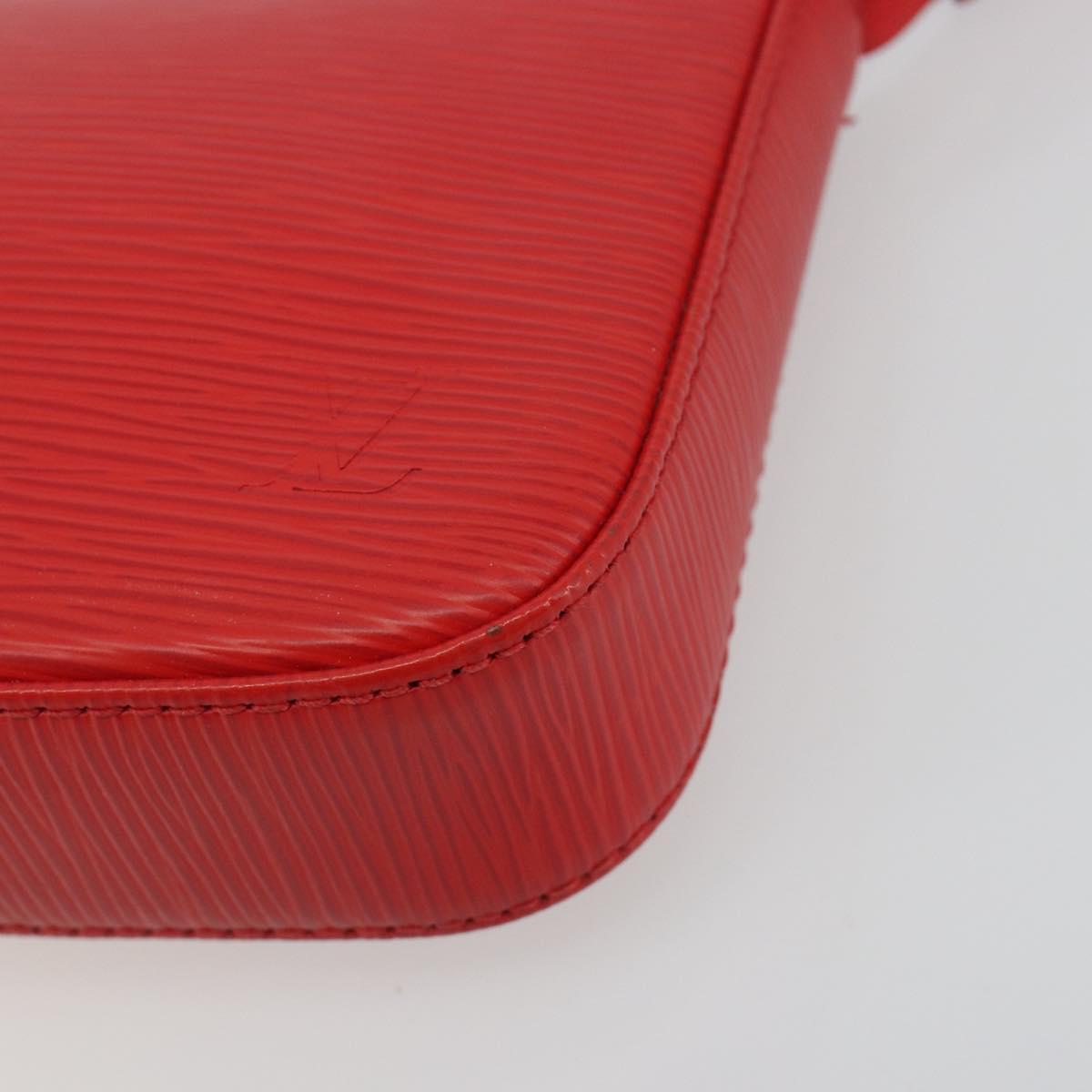 LOUIS VUITTON Epi Pochette Accessoires Pouch Carmine M40776 LV Auth 197580V