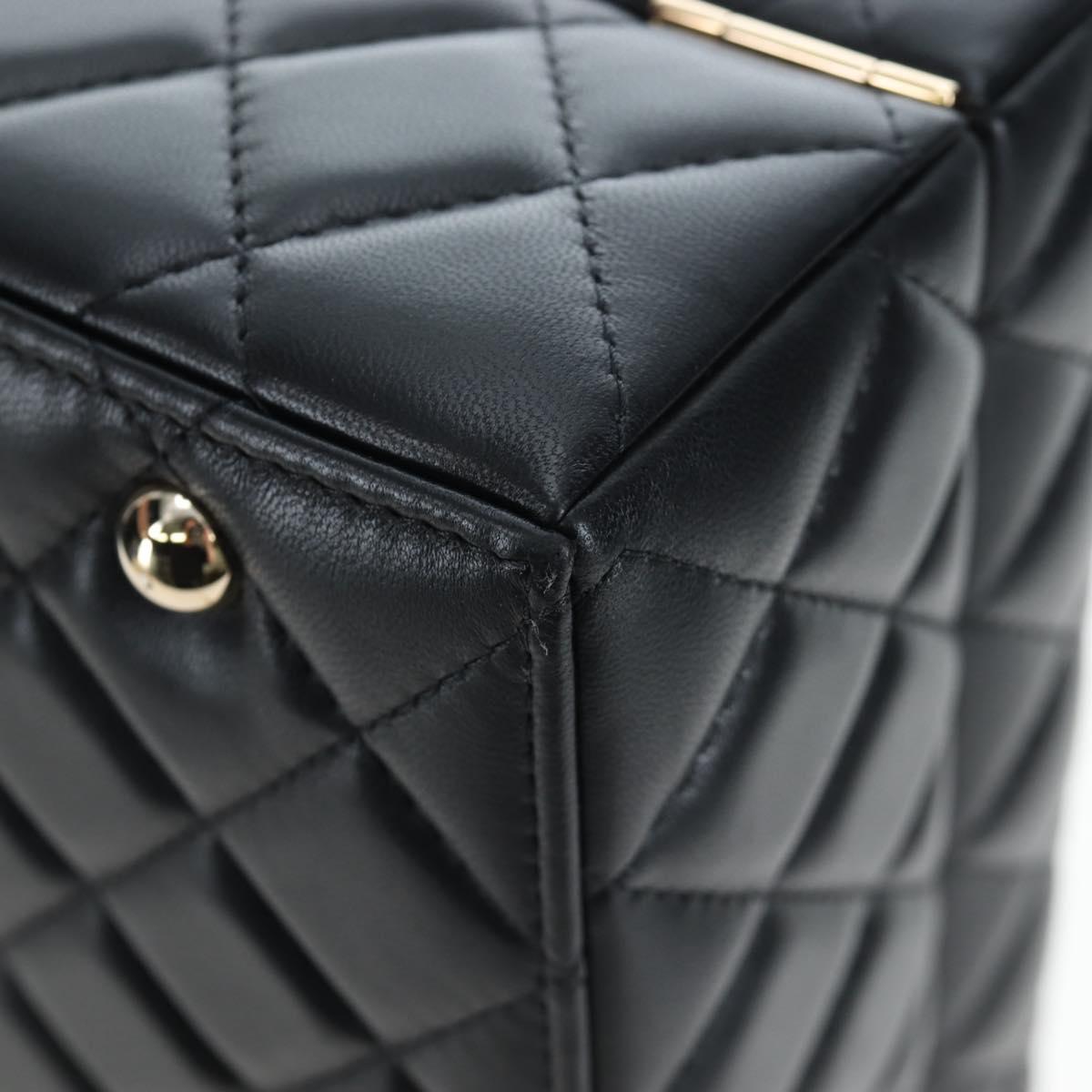 CHANEL Mini Matelasse 12 Success Story Chain Bag Leather Black CC Auth 197581SV
