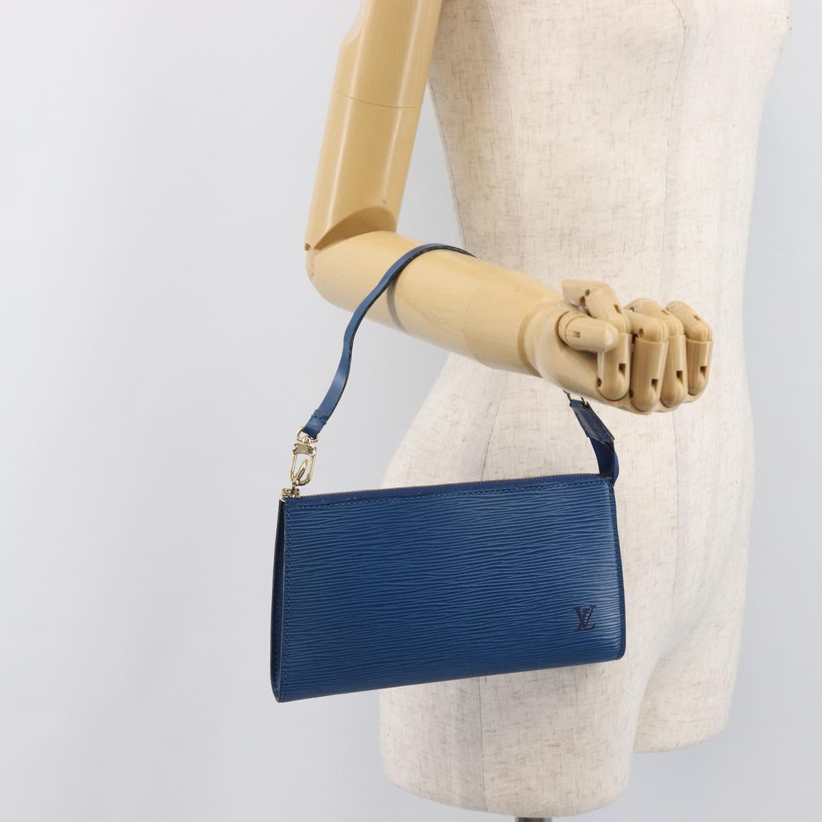 LOUIS VUITTON Epi Pochette Accessoires Pouch Blue M52985 LV Auth 197712V