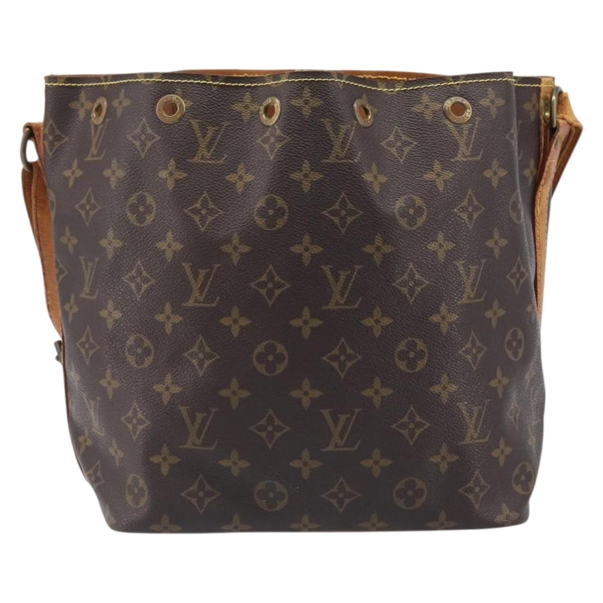 LOUIS VUITTON Monogram Petit Noe Shoulder Bag M42226 LV Auth 197826
