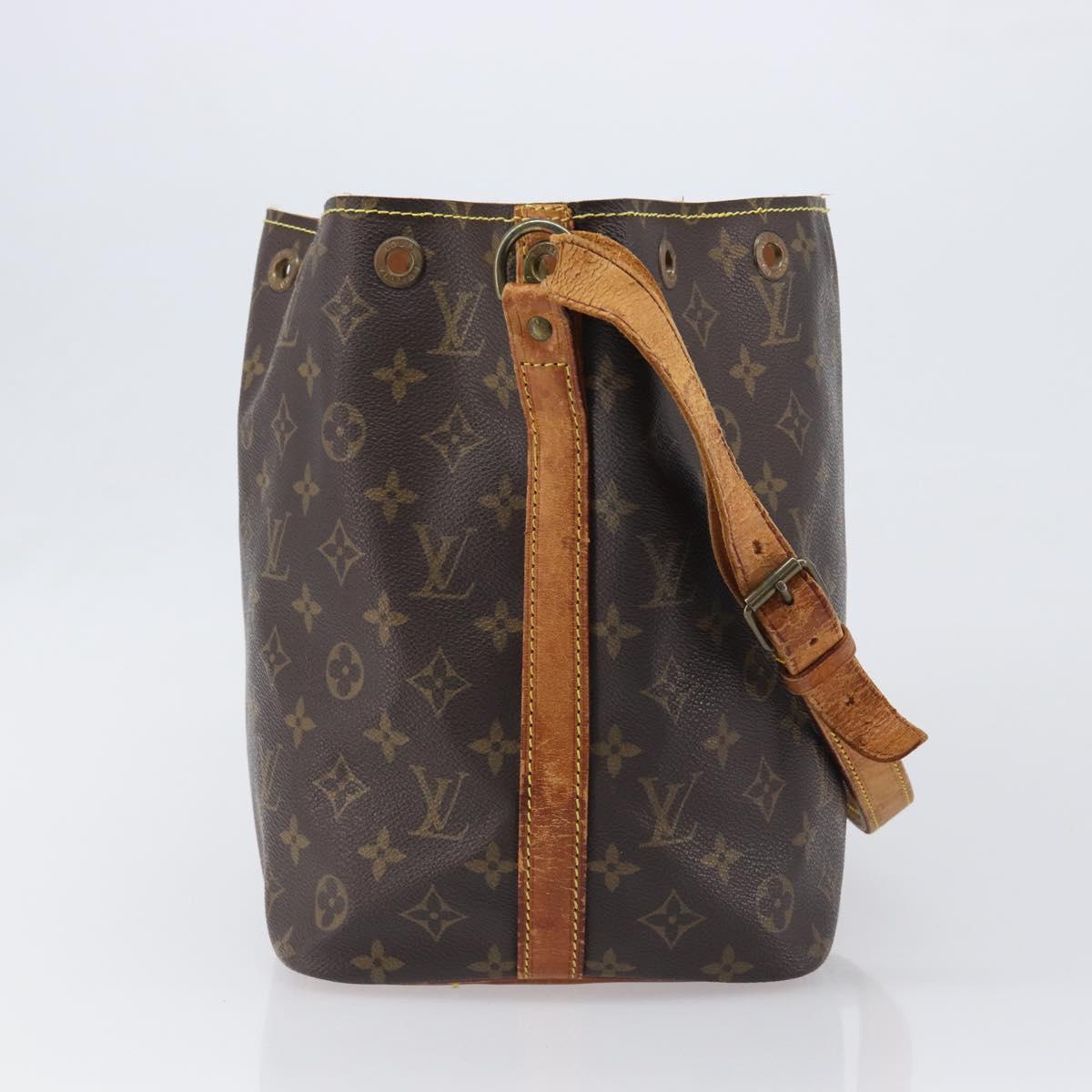 LOUIS VUITTON Monogram Petit Noe Shoulder Bag M42226 LV Auth 197826