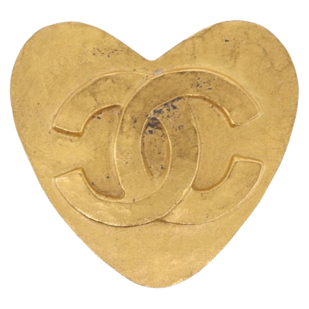 CHANEL Heart Earring Metal Gold Tone CC Auth 197921M