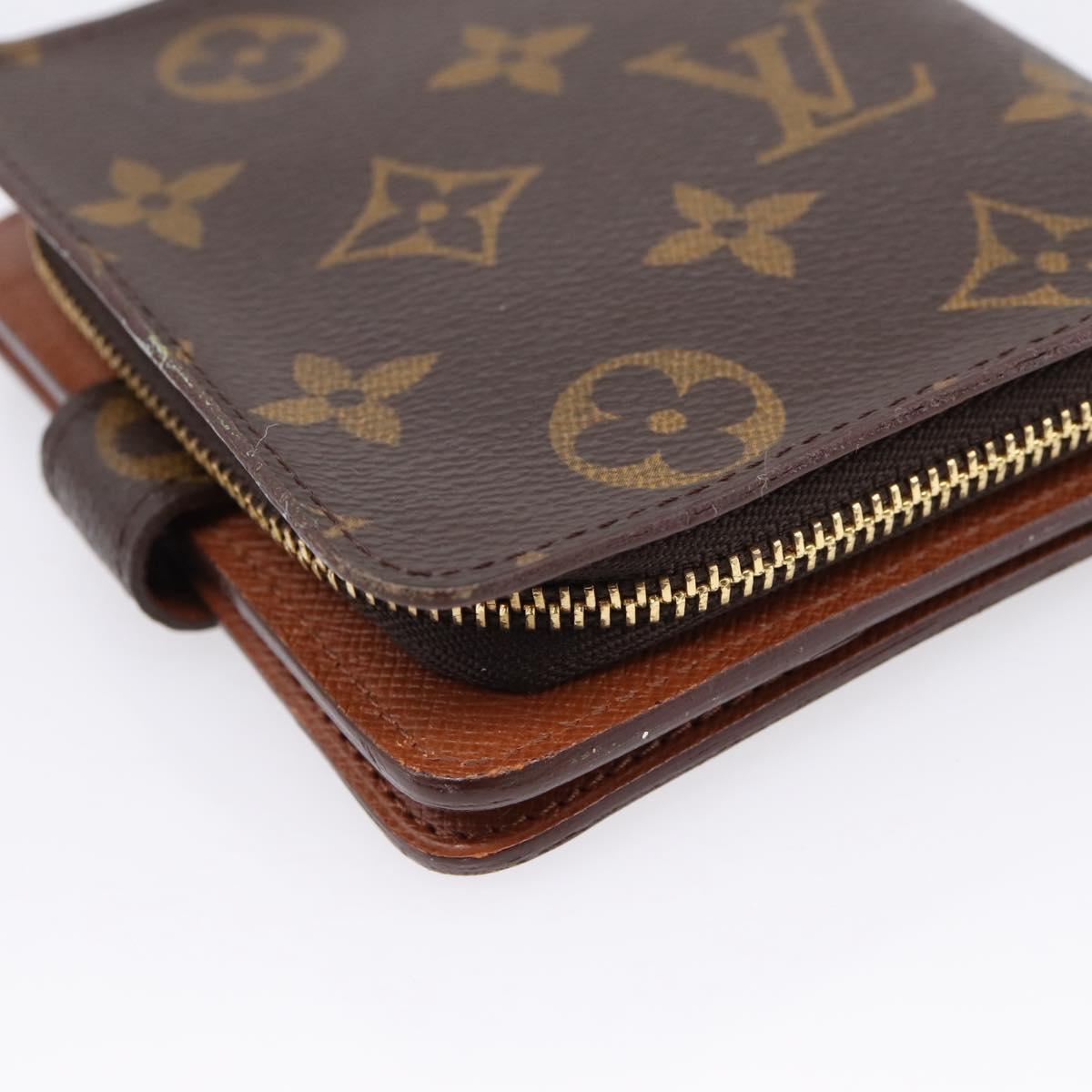 LOUIS VUITTON Monogram Compact Zip Wallet M61667 LV Auth 197930A