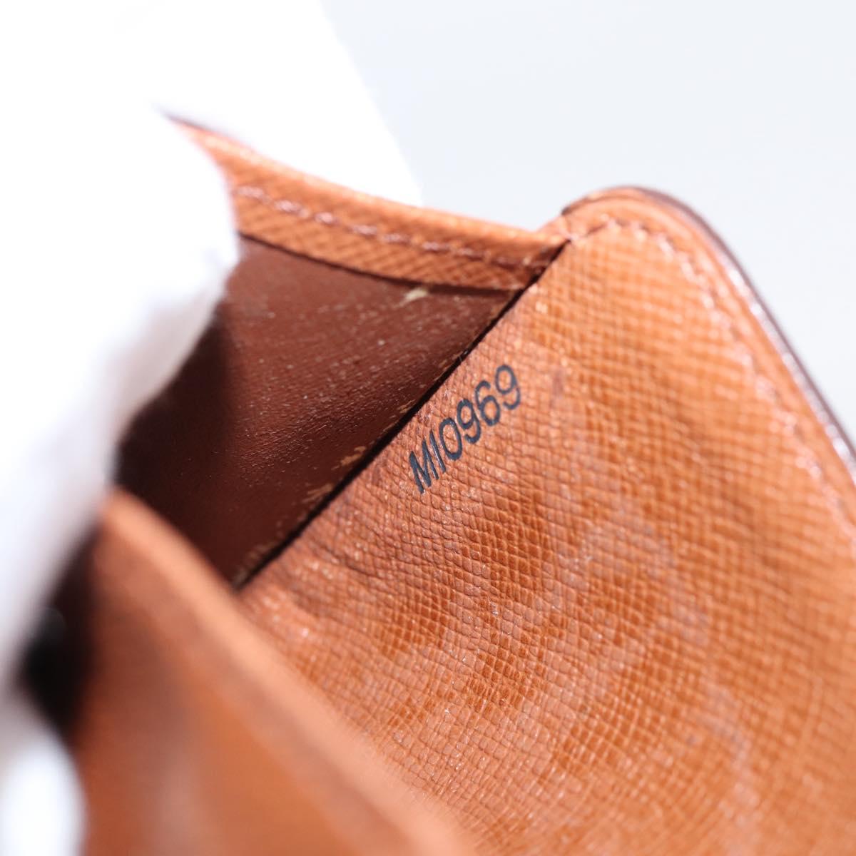 LOUIS VUITTON Monogram Compact Zip Wallet M61667 LV Auth 197930A