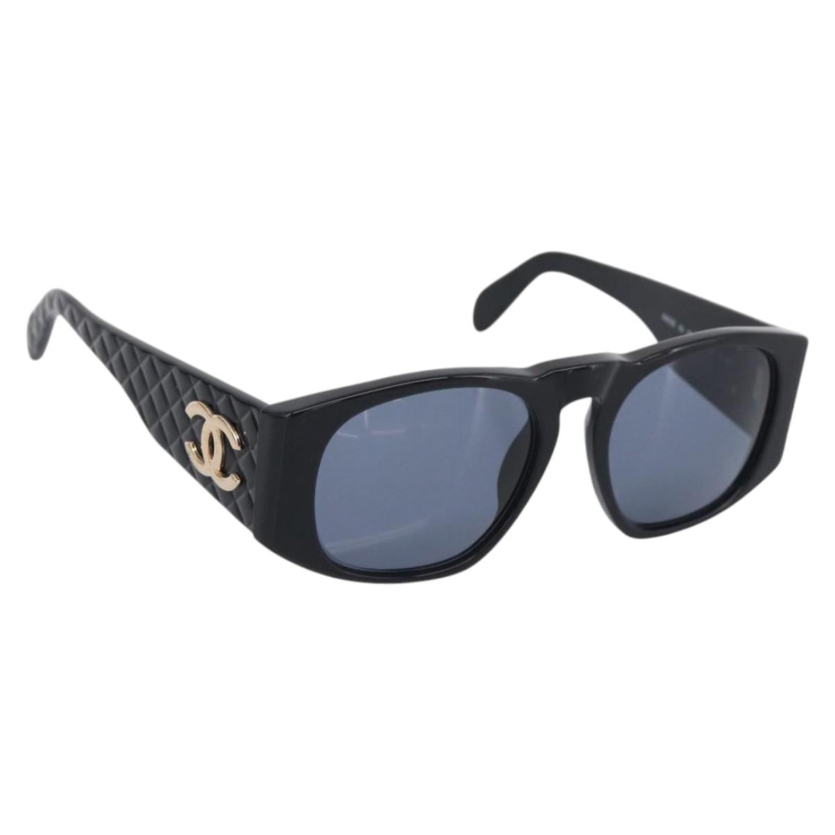 CHANEL Sunglasses Plastic Black Gold CC Auth 198047M