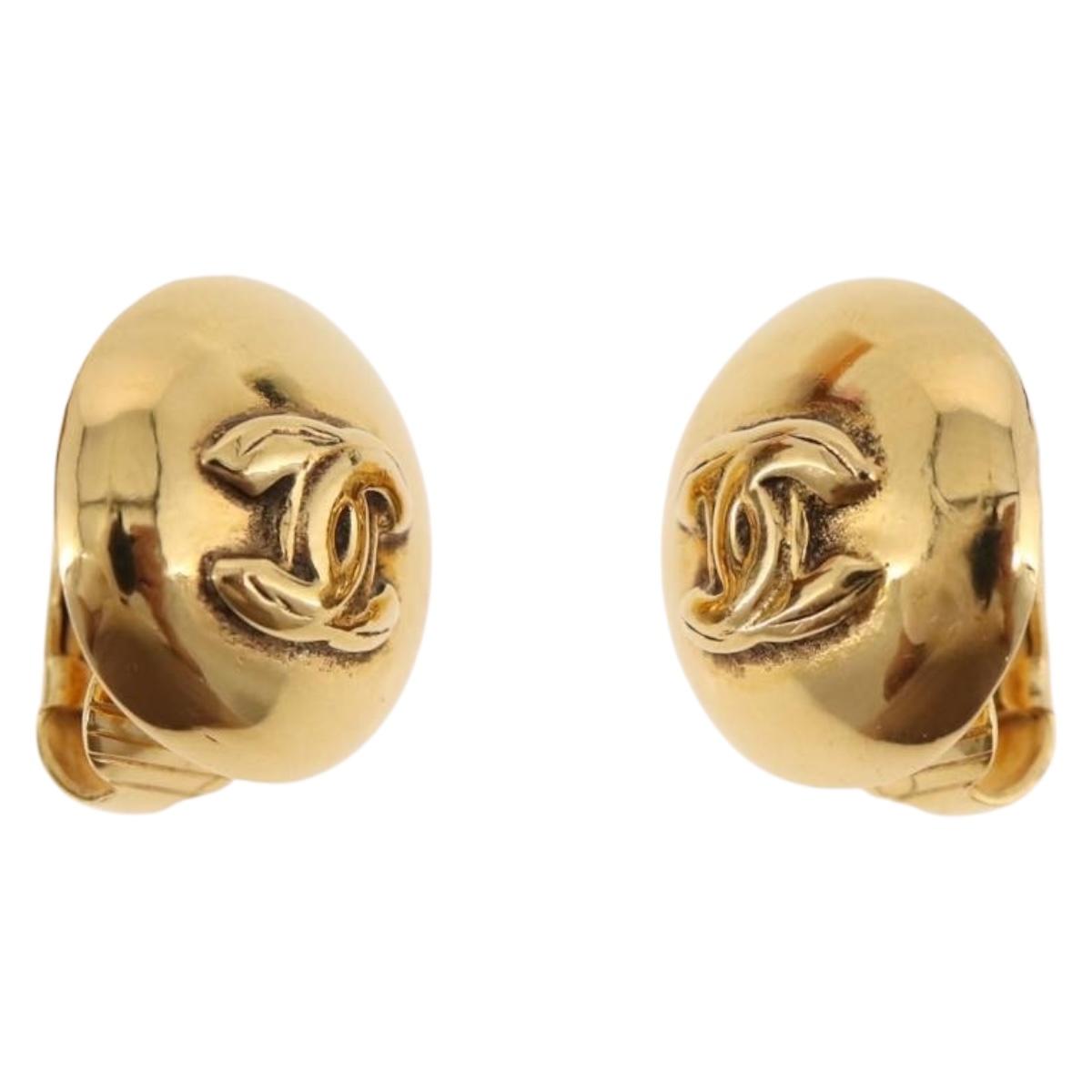 CHANEL COCO Mark Earring Metal Gold Tone CC Auth 198444V
