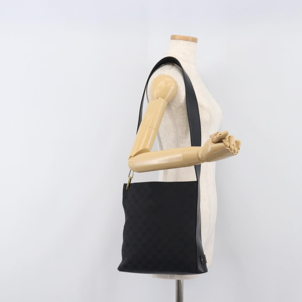 GUCCI GG Canvas Shoulder Bag Black Gold Tone 91761 Auth 198480A