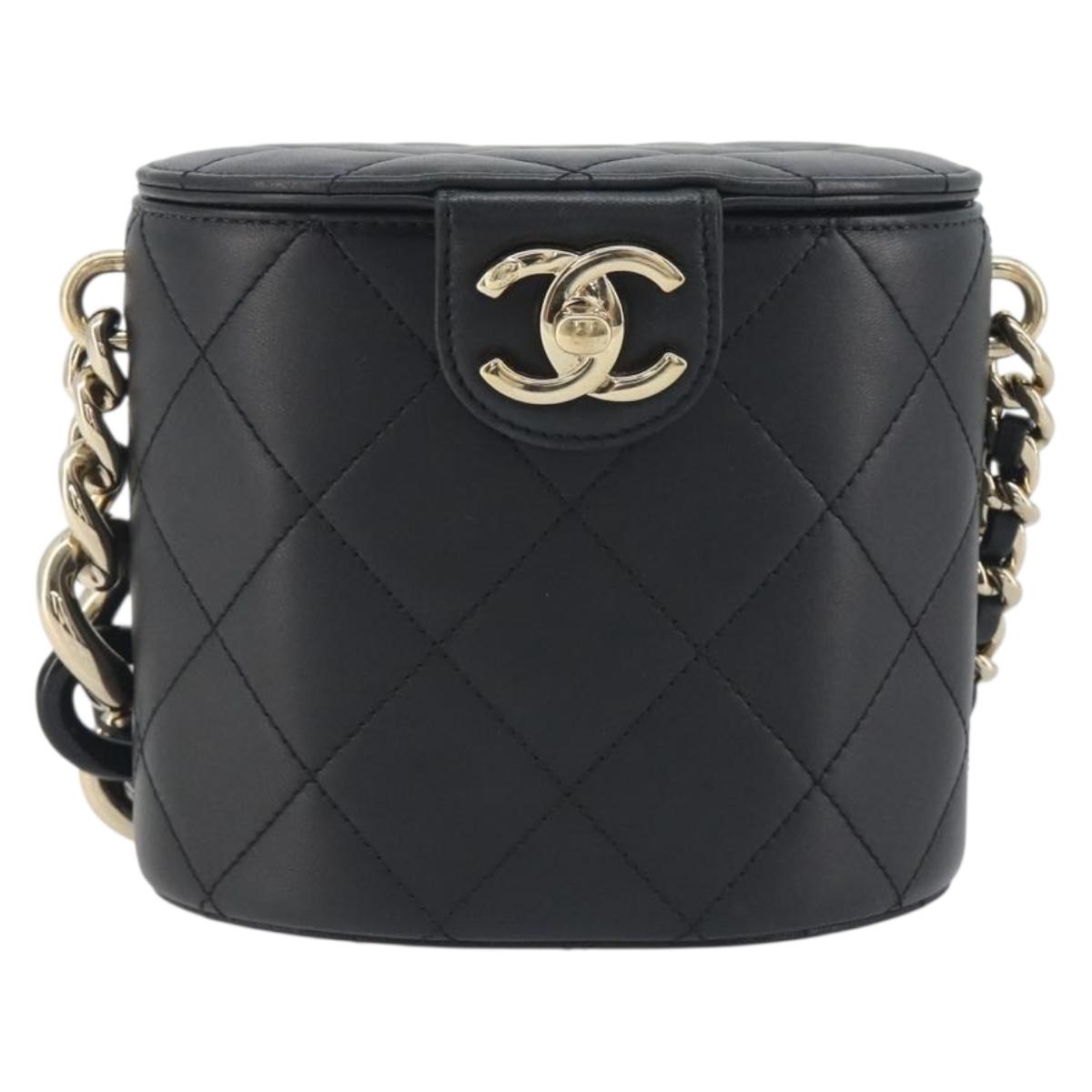 CHANEL Matelasse Chain Shoulder Vanity Bag Lamb Skin Black CC Auth 198651SAM