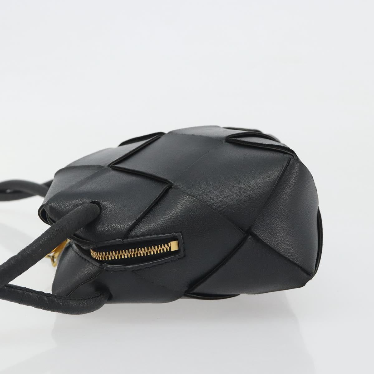 BOTTEGA VENETA MAXI INTRECCIATO Shoulder Bag Leather Black Gold Auth 198658A