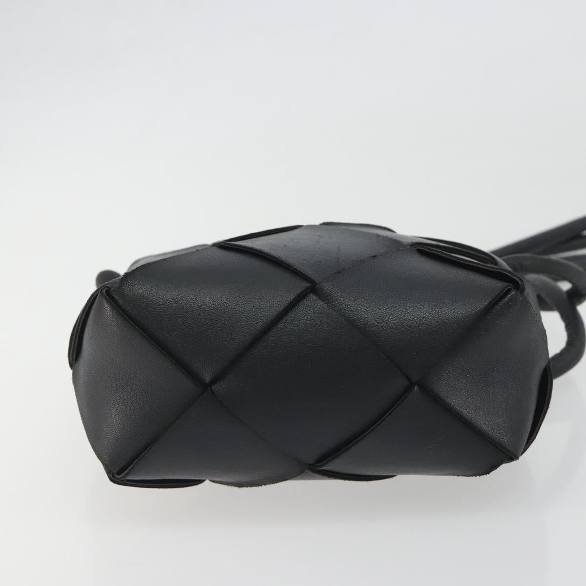 BOTTEGA VENETA MAXI INTRECCIATO Shoulder Bag Leather Black Gold Auth 198658A