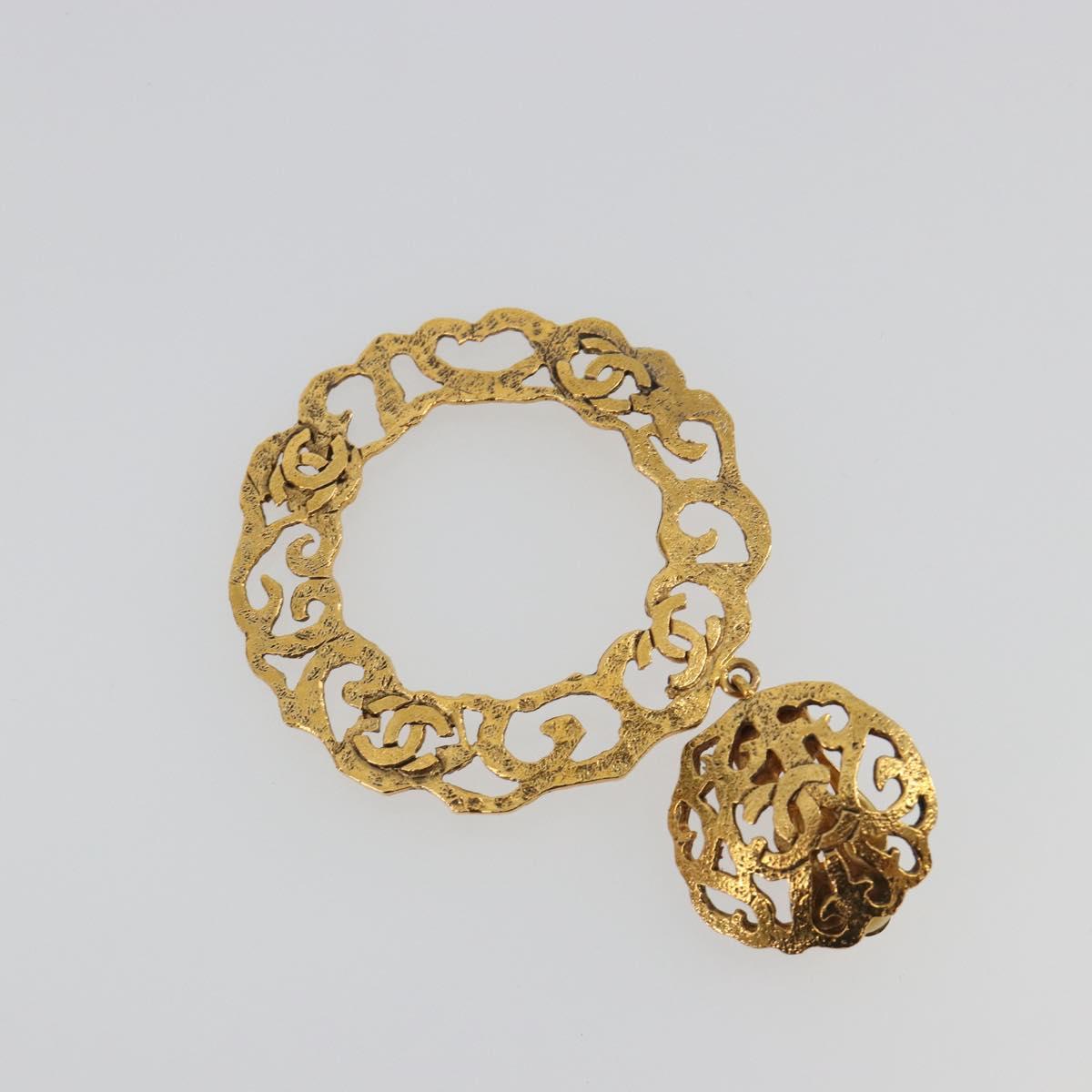 CHANEL Pierce Metal Gold Tone CC Auth 198818V