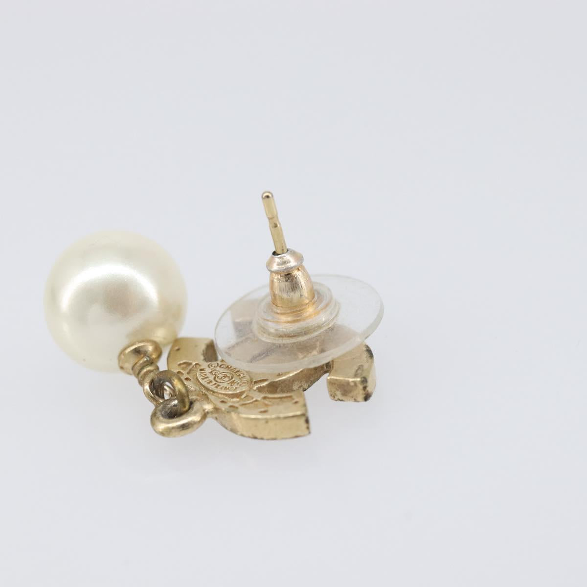 CHANEL Pierce metal Gold Tone CC Auth 198821