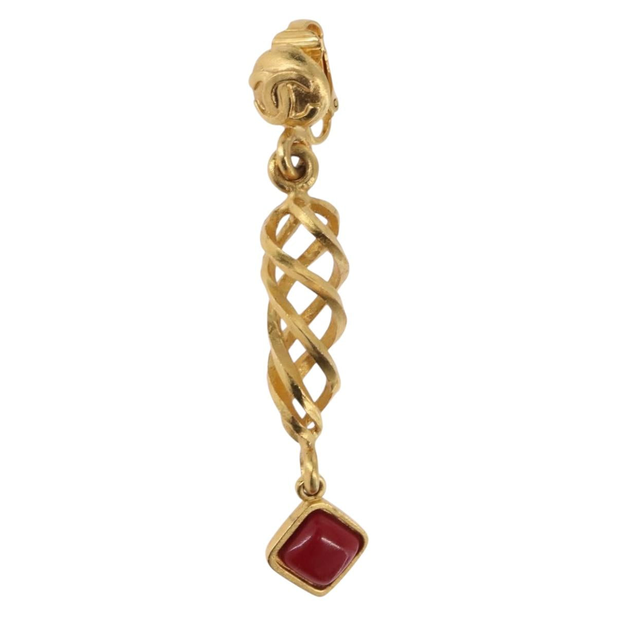CHANEL Earring Metal Gold Tone CC Auth 198823V