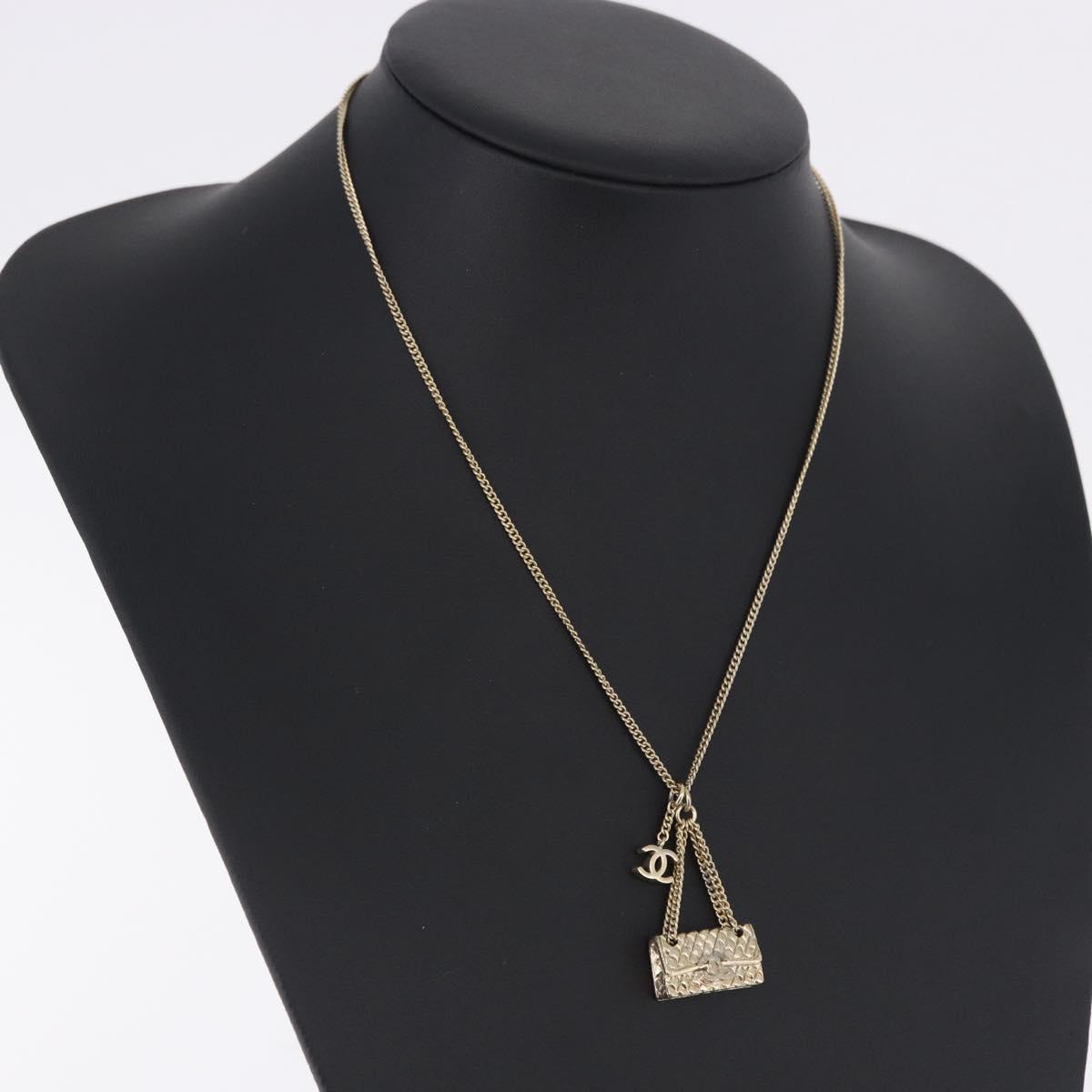 CHANEL Matelasse Necklace metal Gold Tone CC Auth 198856M