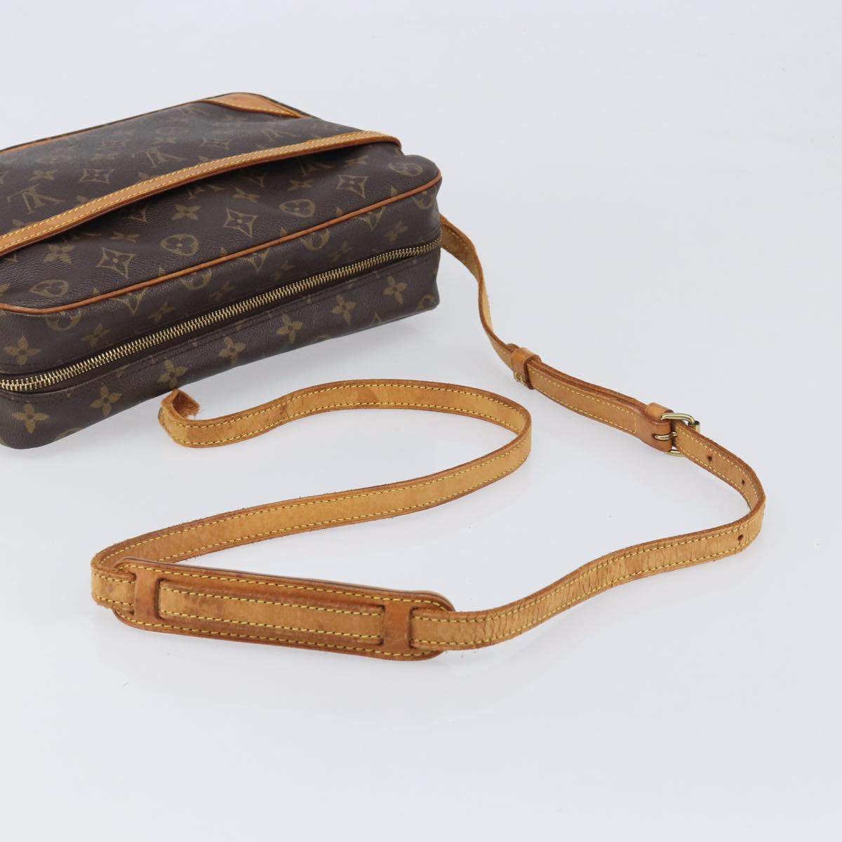 LOUIS VUITTON Monogram Trocadero 30 Shoulder Bag M51272 LV Auth 198906