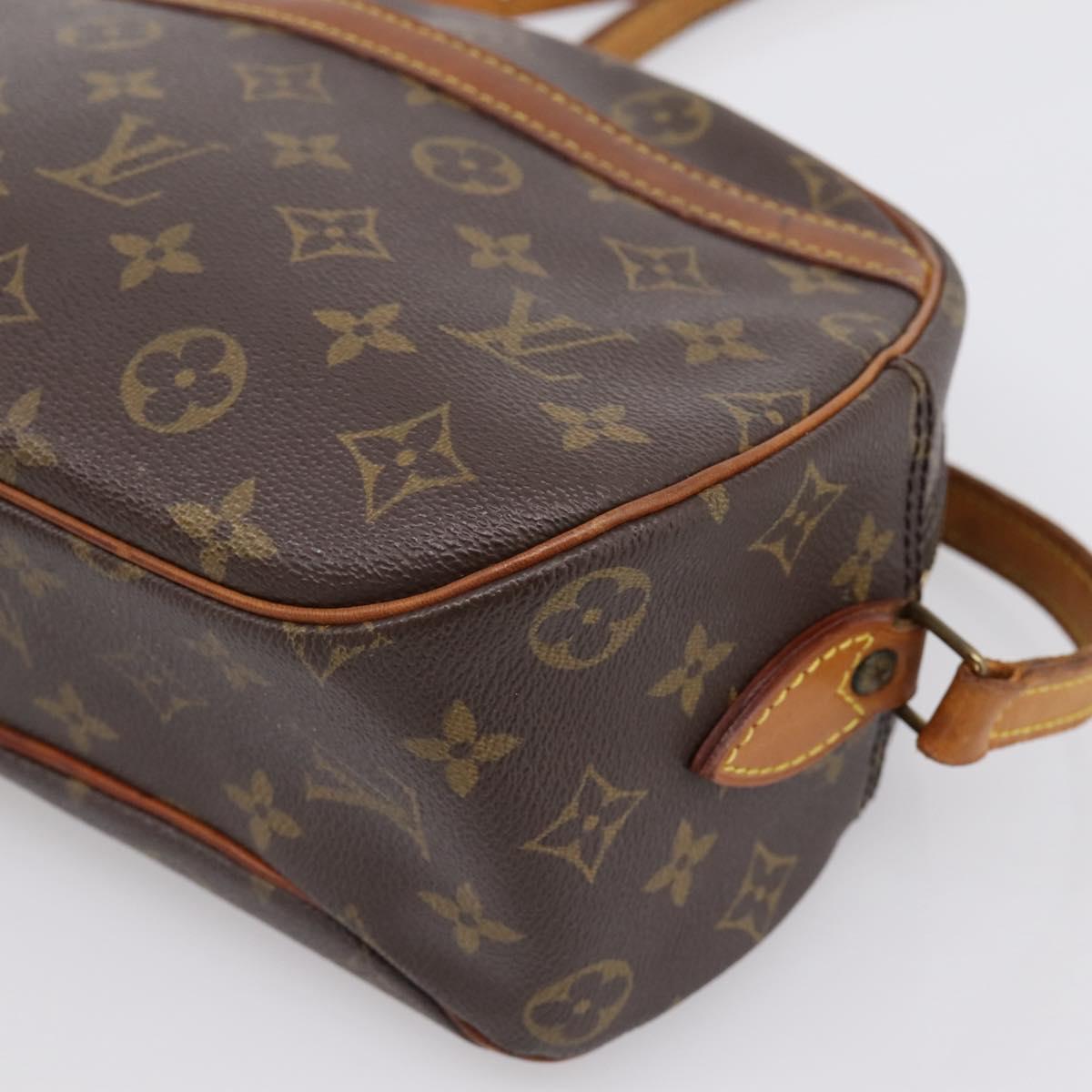 LOUIS VUITTON Monogram Blois Shoulder Bag M51221 LV Auth 198968