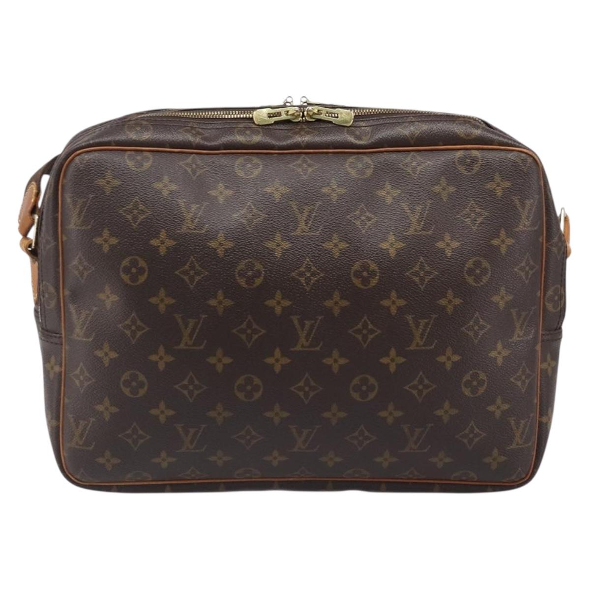 LOUIS VUITTON Monogram Reporter GM Shoulder Bag M45252 LV Auth 198993