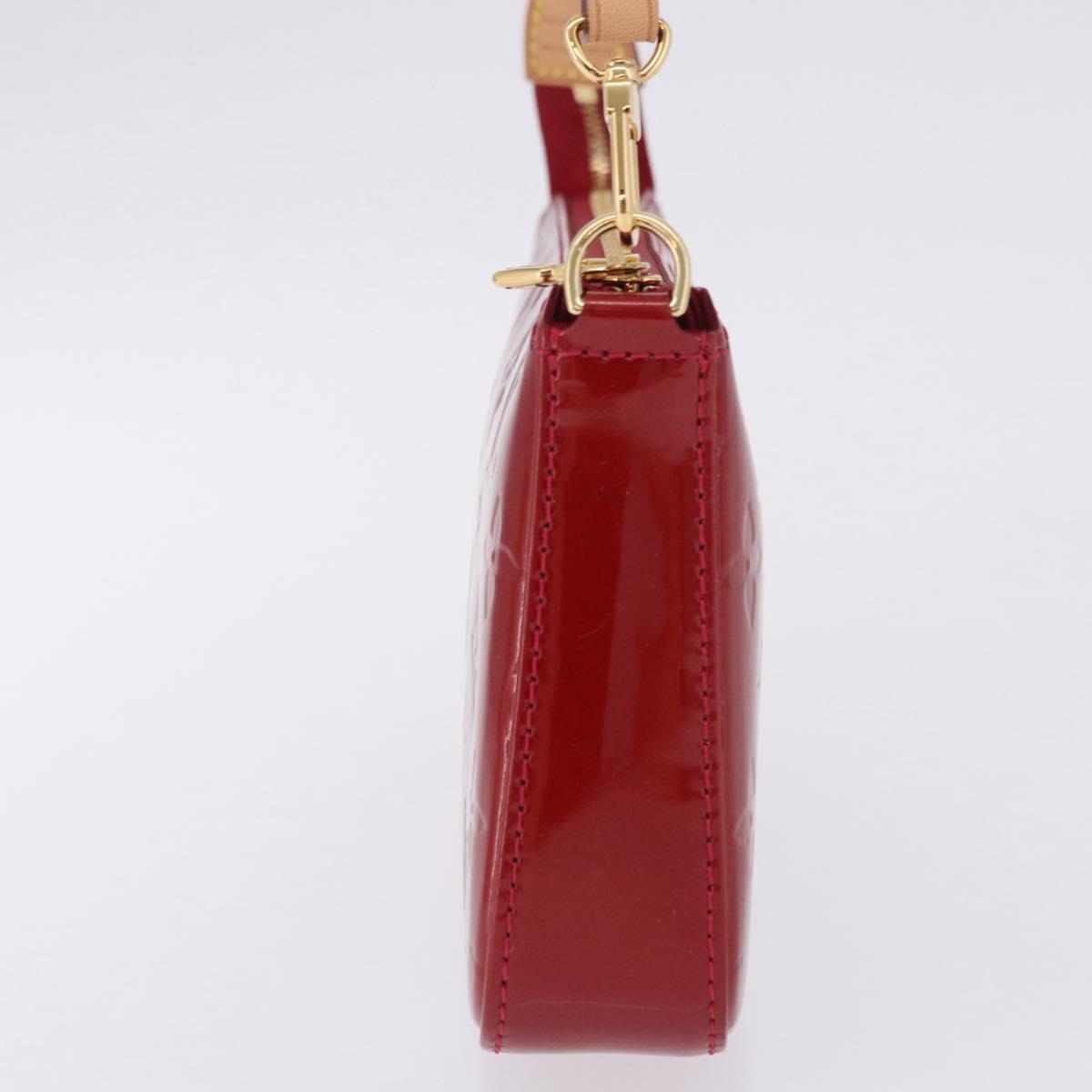 LOUIS VUITTON Monogram Vernis Pochette Accessoires Rouge Grunadine Auth 199154V