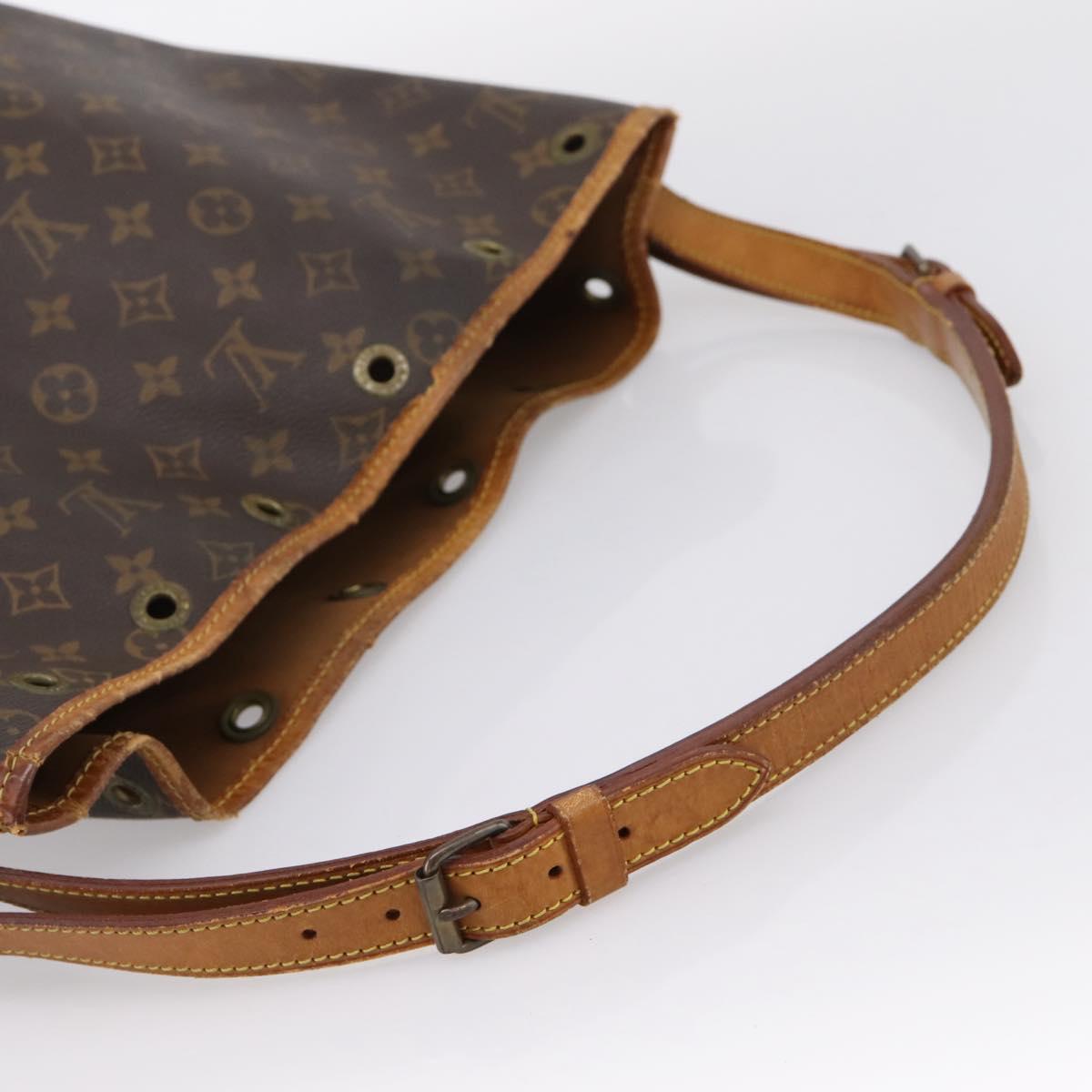 LOUIS VUITTON Monogram Noe Shoulder Bag M42224 LV Auth 199359