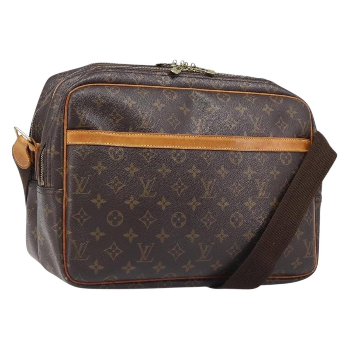 LOUIS VUITTON Monogram Reporter GM Shoulder Bag M45252 LV Auth 199490