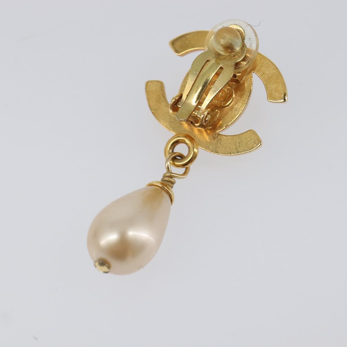 CHANEL Turn Lock Earring metal Gold CC Auth 199733V