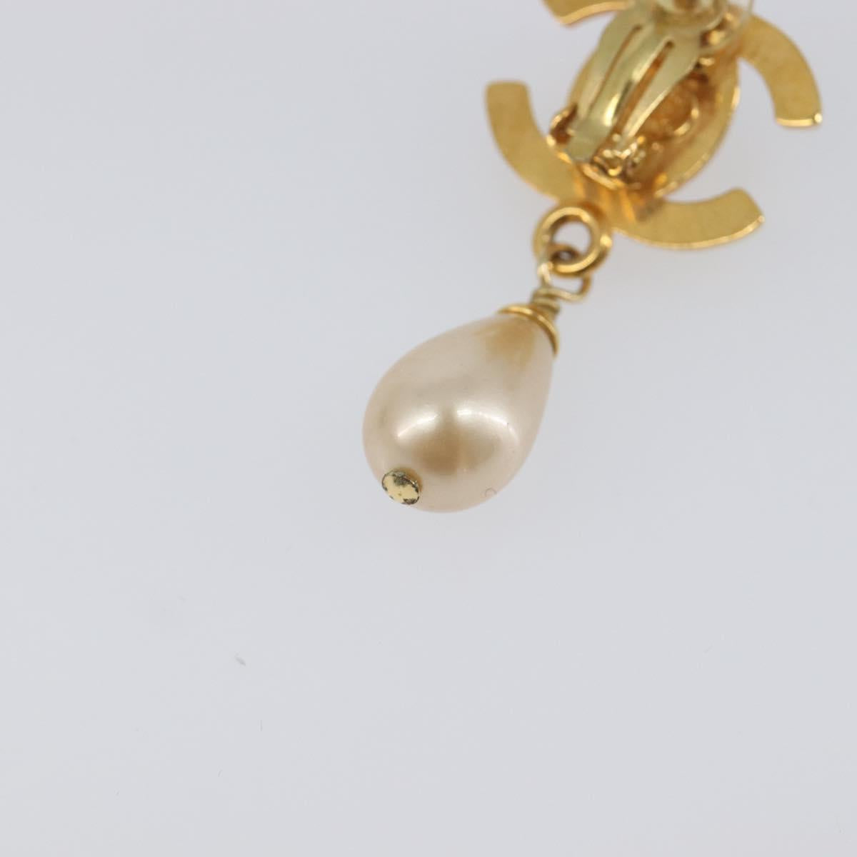 CHANEL Turn Lock Earring metal Gold CC Auth 199733V