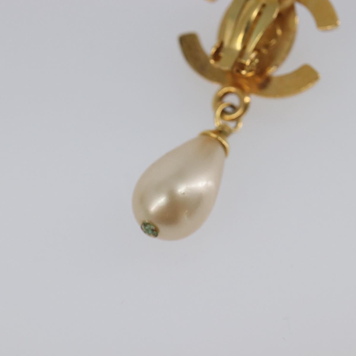 CHANEL Turn Lock Earring metal Gold CC Auth 199733V