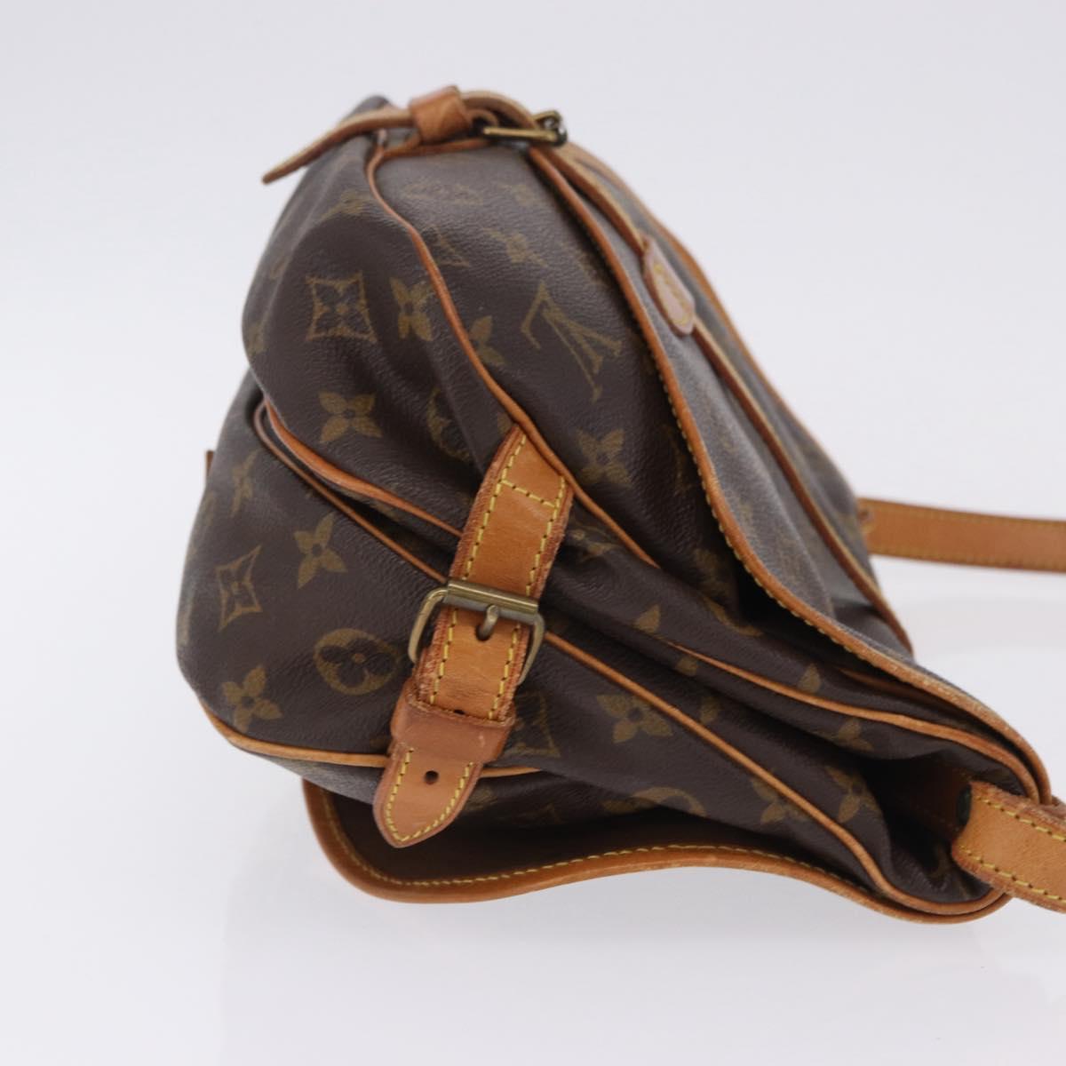 LOUIS VUITTON Monogram Saumur 30 Shoulder Bag M42256 LV Auth 199805A