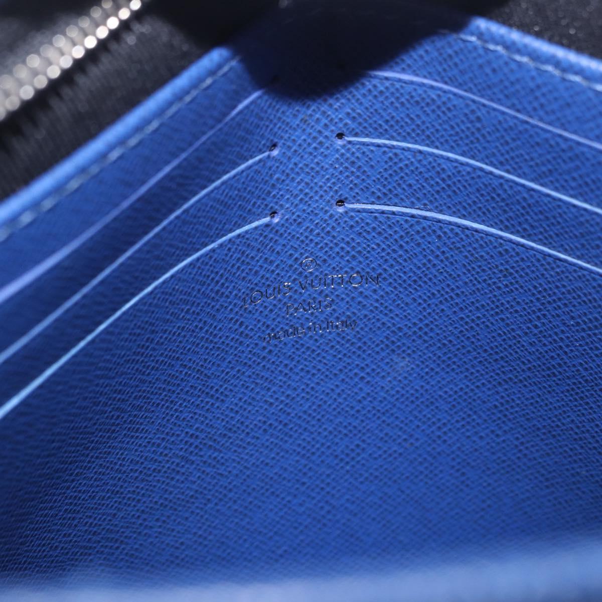 LOUIS VUITTON Tiger Lama Pochette Voyager MM Bag Cobalt Blue M30423 Auth 199872M