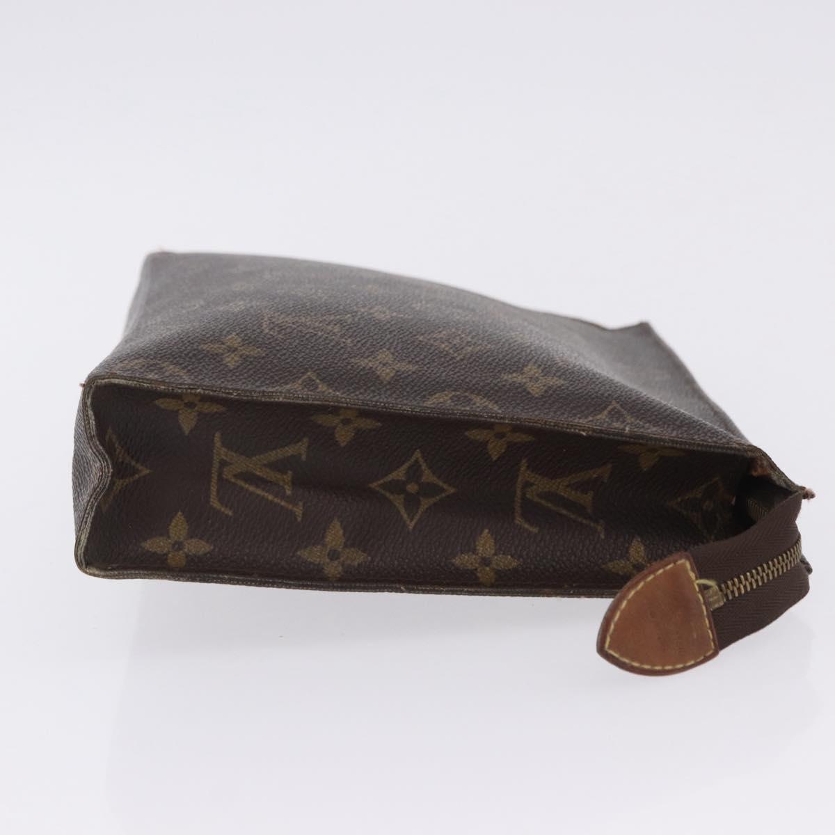 LOUIS VUITTON Monogram Poche Toilette 26 Pouch M47542 LV Auth 199945