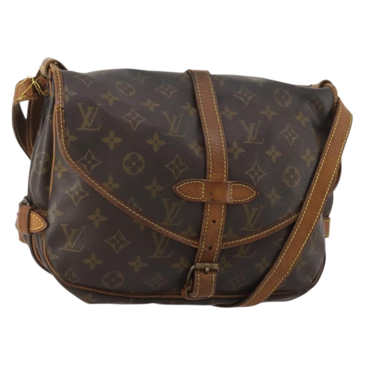LOUIS VUITTON Monogram Saumur 30 Shoulder Bag M42256 LV Auth 200240