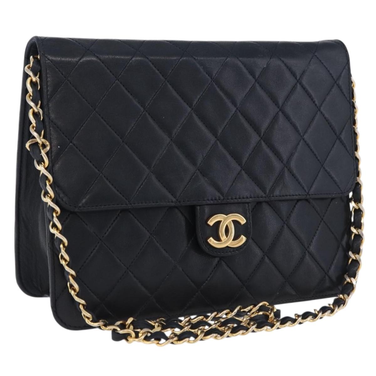 CHANEL Matelasse Chain Shoulder Bag Lamb Skin Navy Gold CC Auth 200577V