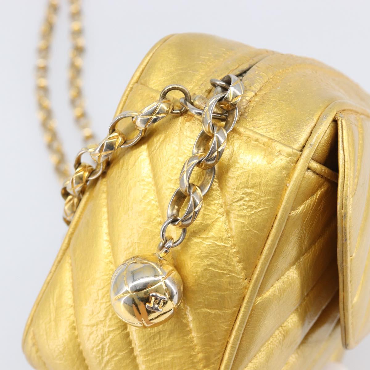 CHANEL Chain Shoulder Bag Leather Gold CC Auth 200713