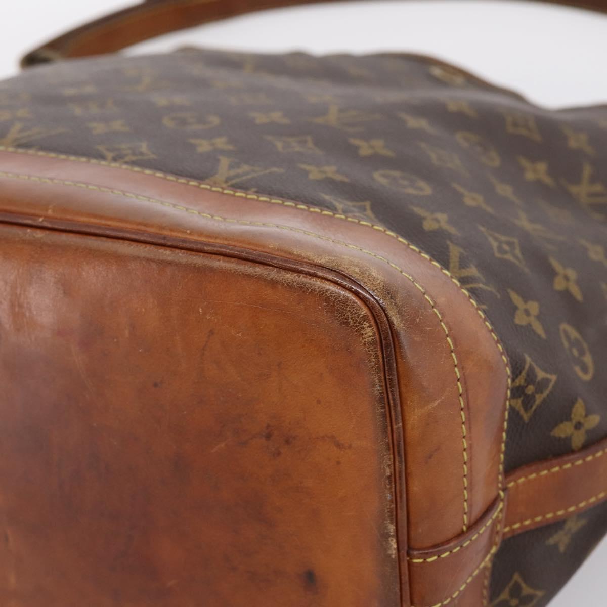 LOUIS VUITTON Monogram Noe Shoulder Bag M42224 LV Auth 200730