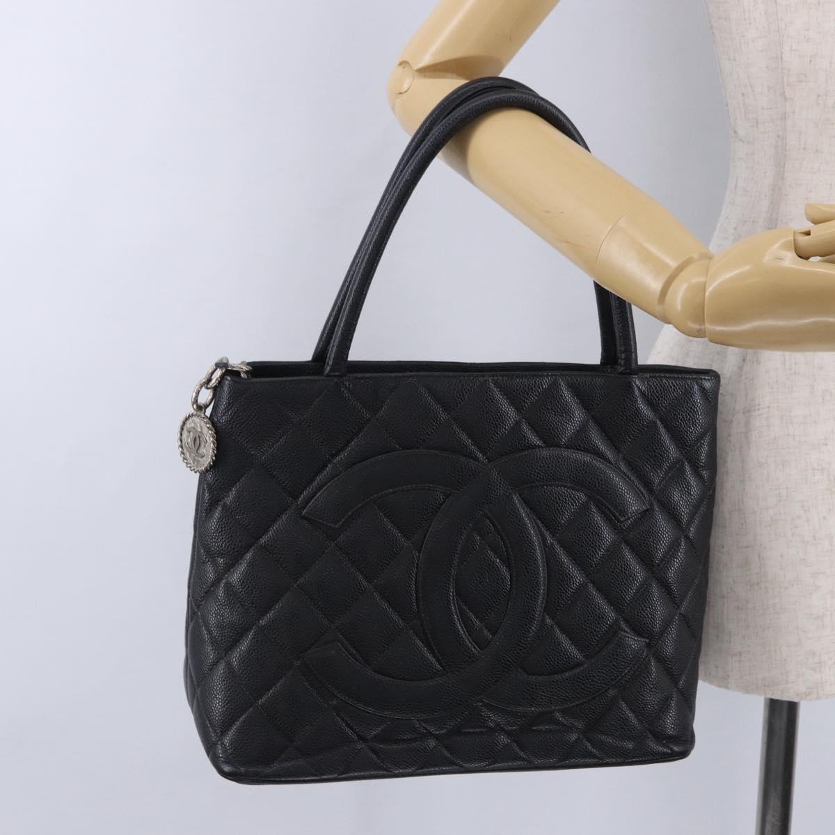 CHANEL Matelasse Reprint Tote Bag Caviar Skin Black Silver CC Auth 200753V