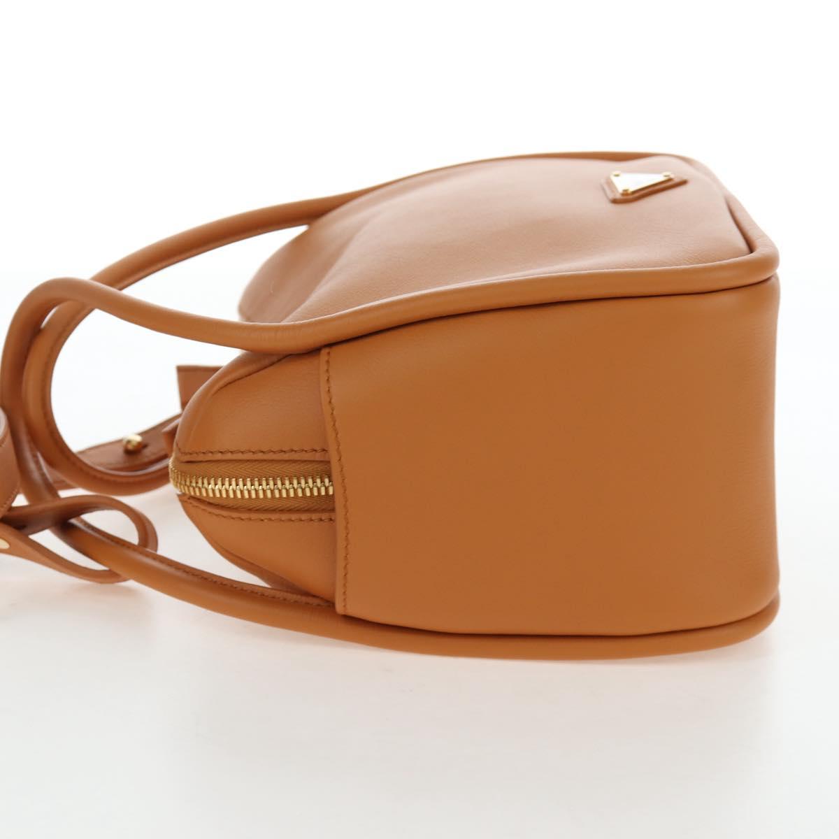 PRADA Darling Shoulder Bag Leather Beige Gold Auth 200771SAM