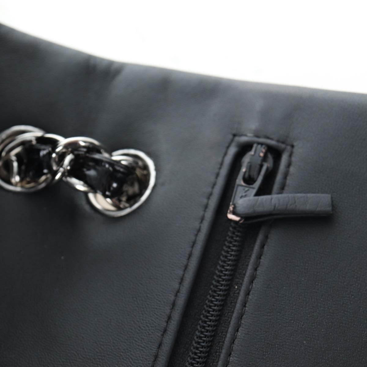 CHANEL Big Matelasse 30 Chain Bag Patent leather Black Silver CC Auth 200779M