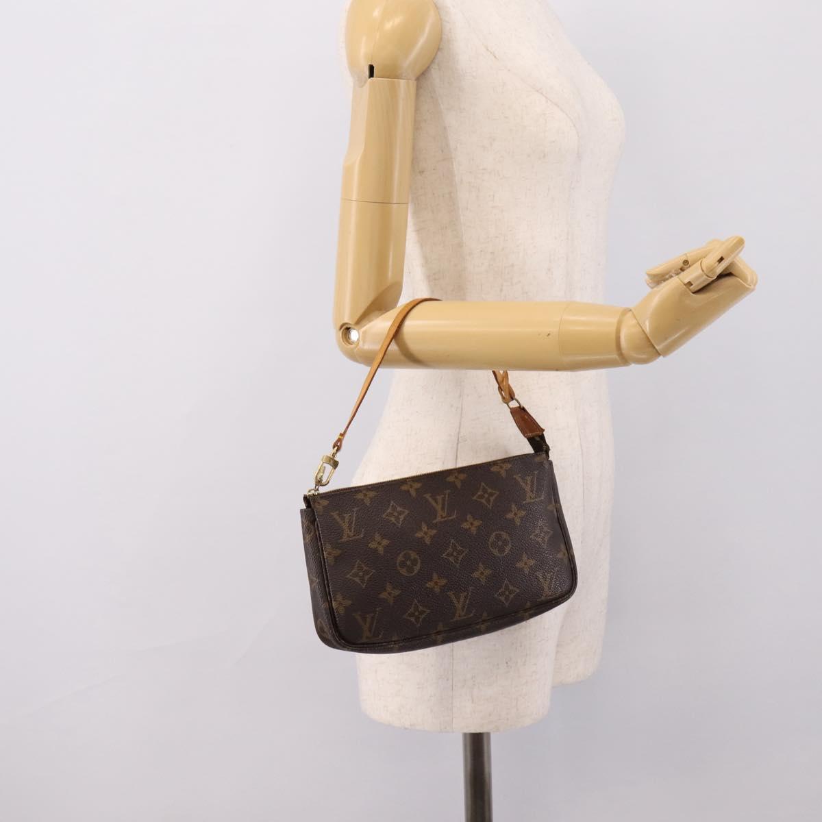 LOUIS VUITTON Monogram Pochette Accessoires Pouch M51980 LV Auth 200833