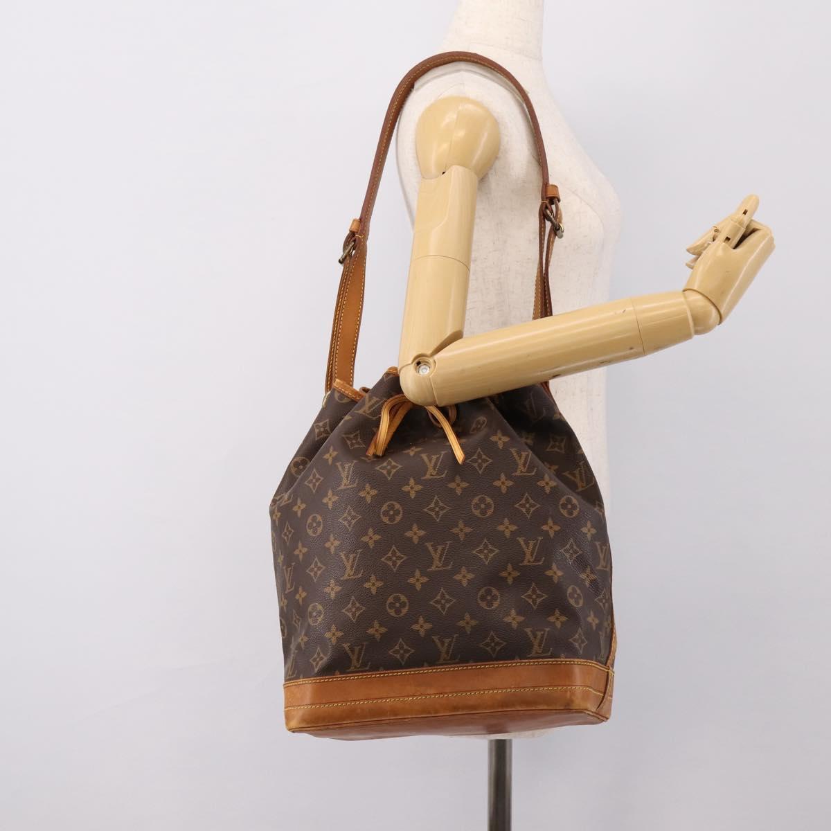 LOUIS VUITTON Monogram Noe Shoulder Bag M42224 LV Auth 200976
