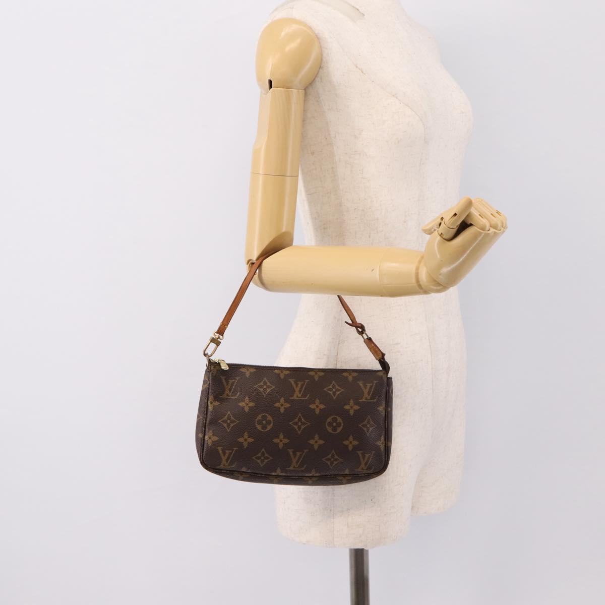 LOUIS VUITTON Monogram Pochette Accessoires Pouch M51980 LV Auth 201001