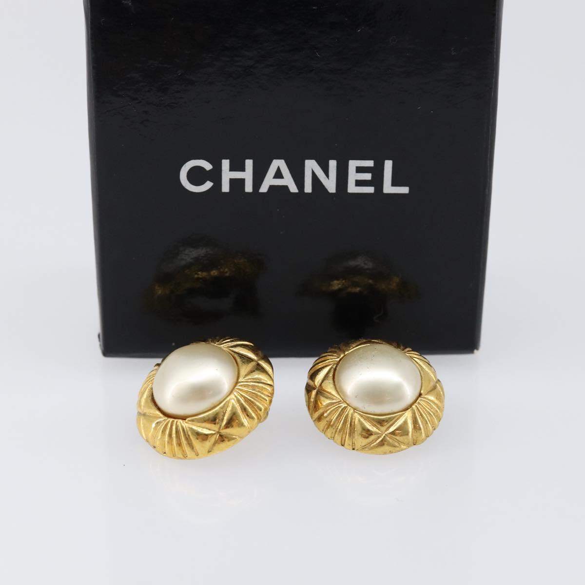 CHANEL Earring metal Gold Tone CC Auth 201014