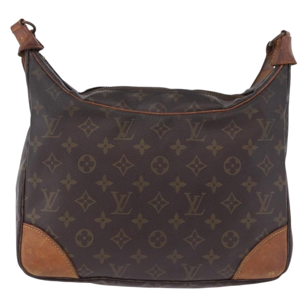 LOUIS VUITTON Monogram Saumur 30 Shoulder Bag M42256 LV Auth 201081