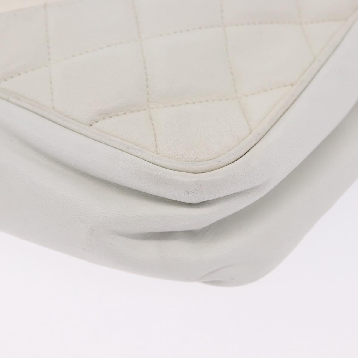 CHANEL Matelasse Chain Shoulder Bag Vinyl White Gold Tone CC Auth 201328